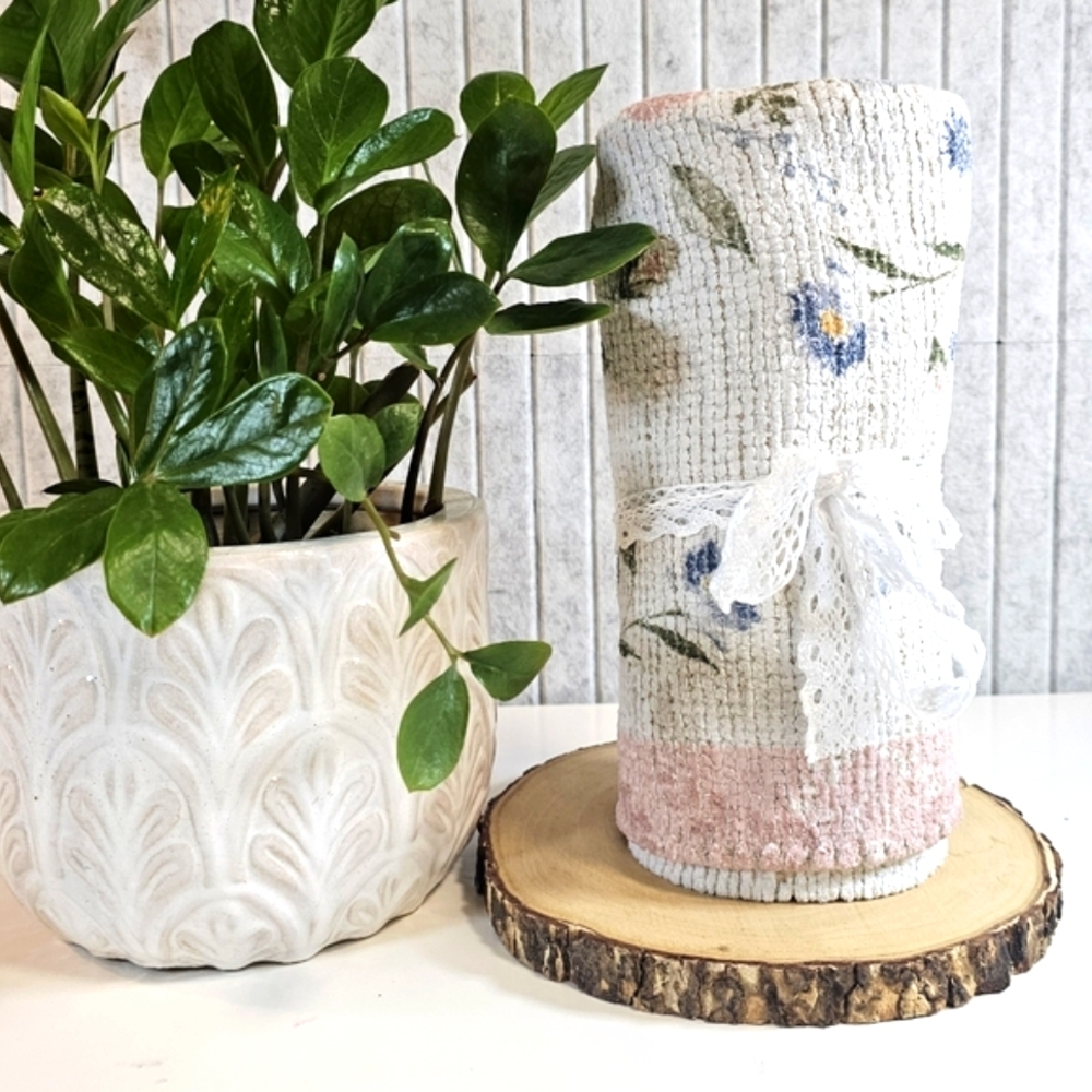 Rachel Ashwell Farmhouse Floral Tapestry Rug Shabby Chic Accent Fringe 25x45